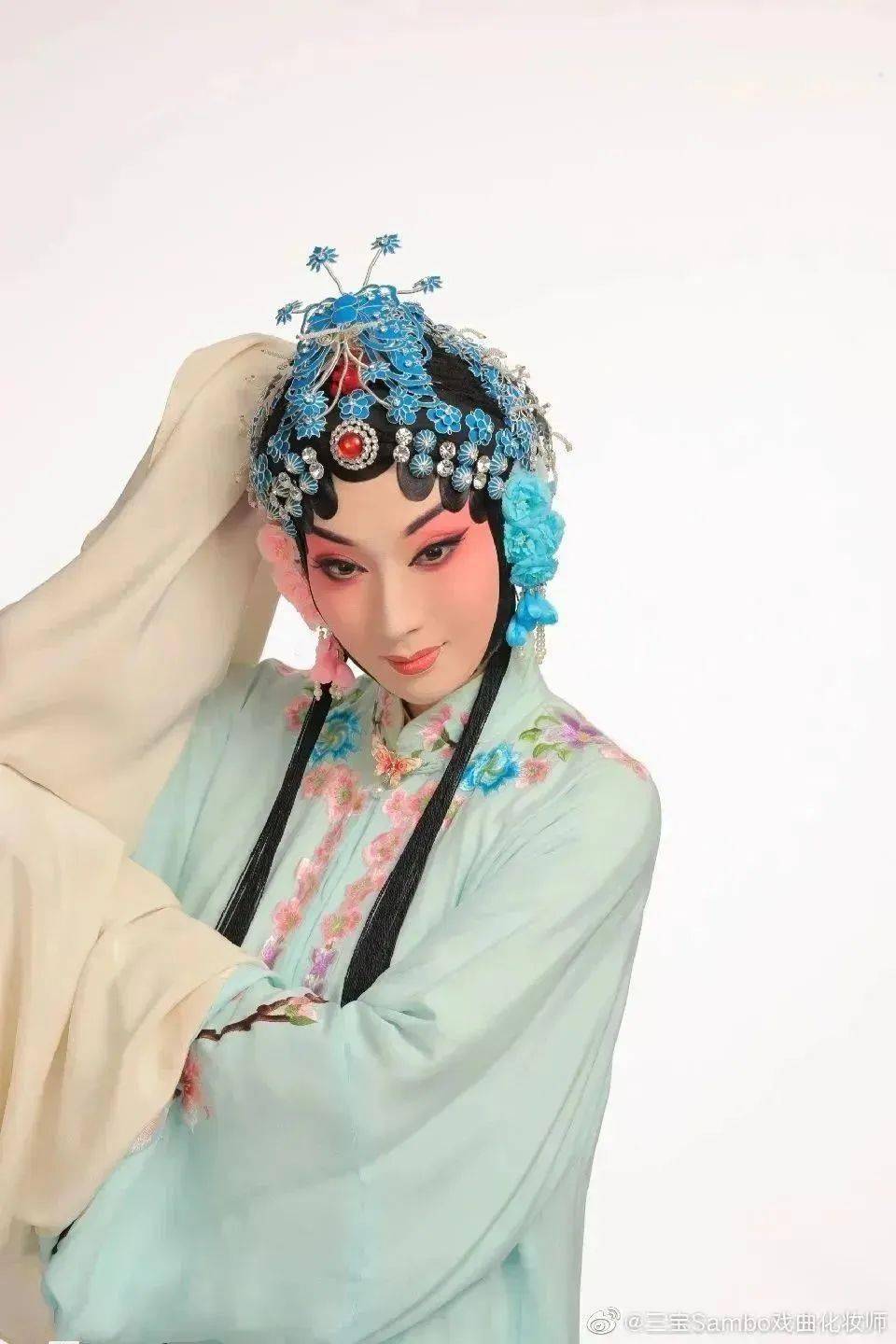 奖2005年首届全国深见杯戏曲校园大赛三等奖上海京剧院优秀青年演员