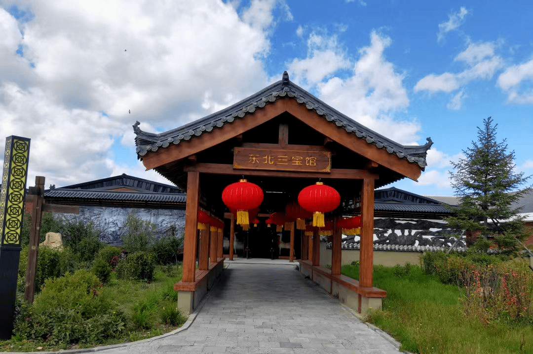 长白山第一风景区(奶头山村)好记文化旅游度假区裕龙湾旅游风景区
