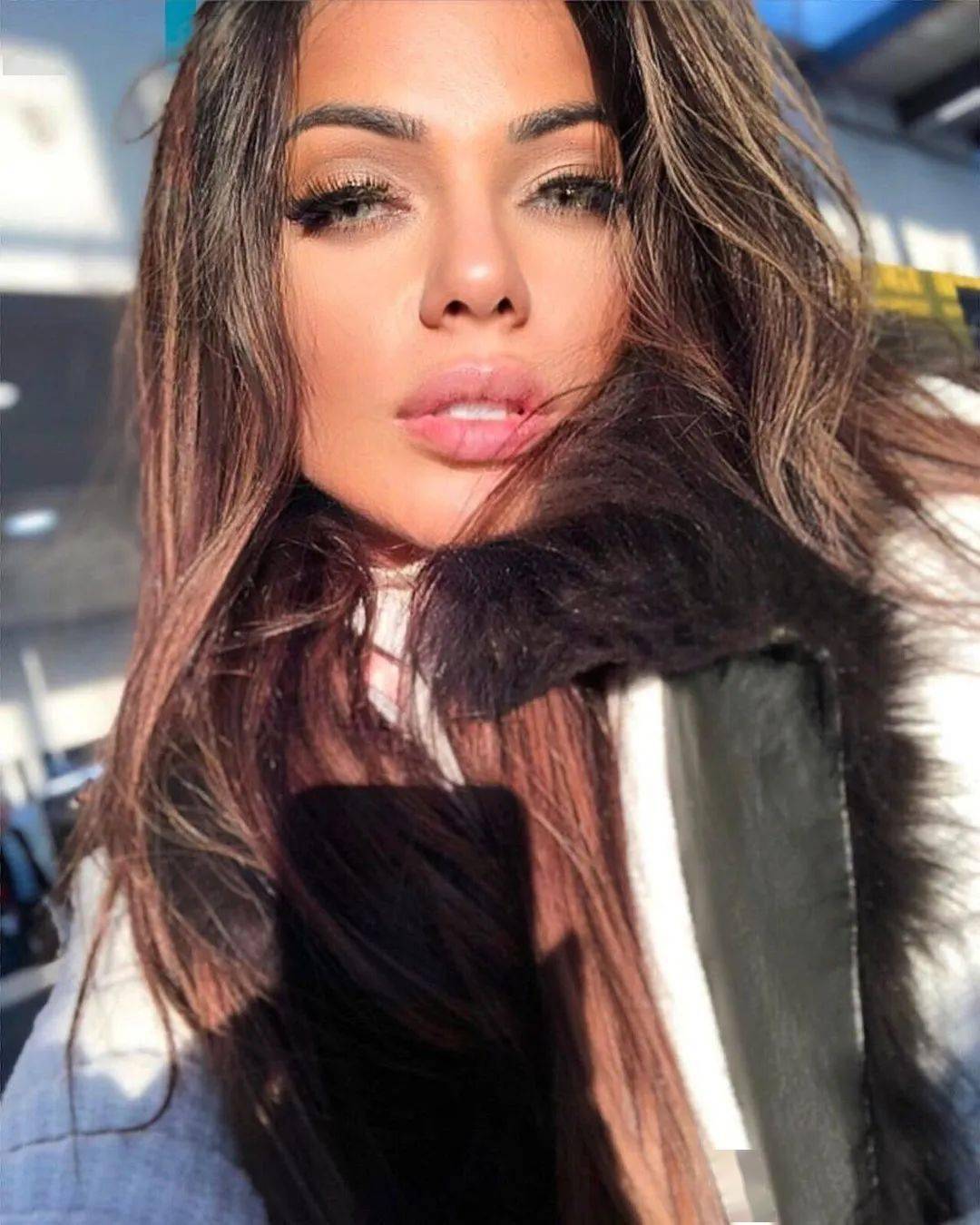 英超20球前锋赌球禁赛8个月,曼联即将收购金玟哉,巴西模特指责皮克发