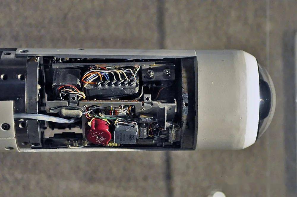 导引头结构简图红外制导空空导弹导引头特写美制agm-122导引头美制aim