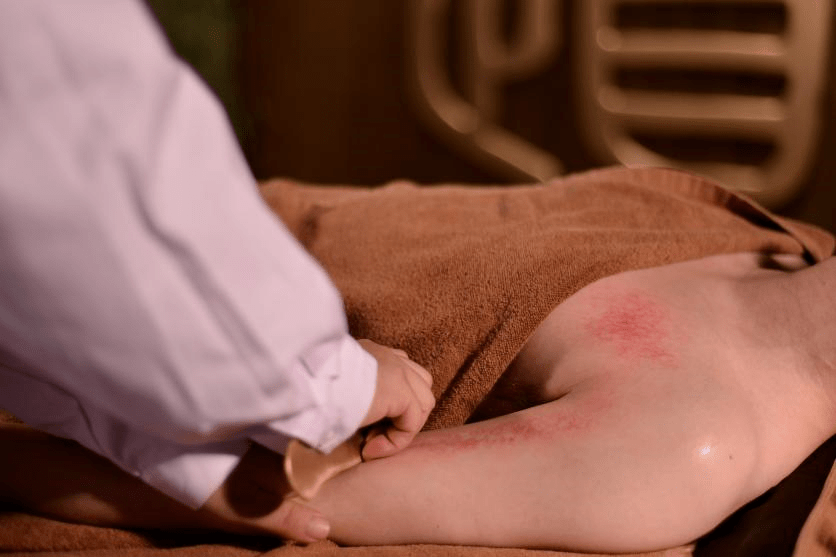 可享亚健康及慢病专享套餐,颈肩调理,深层祛湿,全身经络调理任选一,当