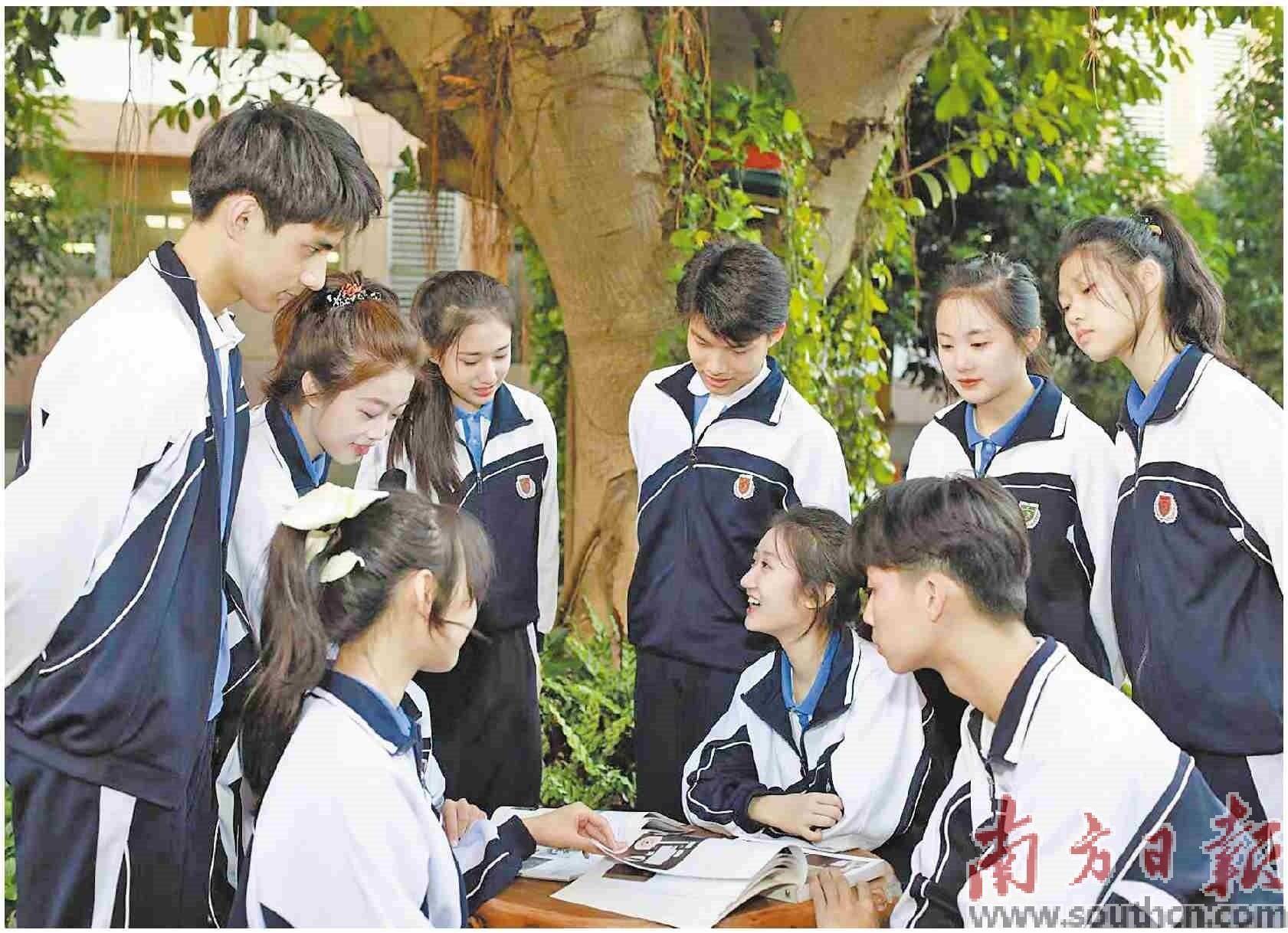 追求卓越塑品牌高中 真抓实干铸学子未来