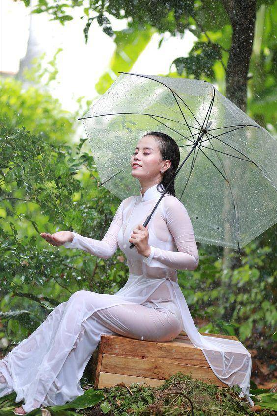 萨摩亚国家有许多混血女孩,五官精致,皮肤光泽.