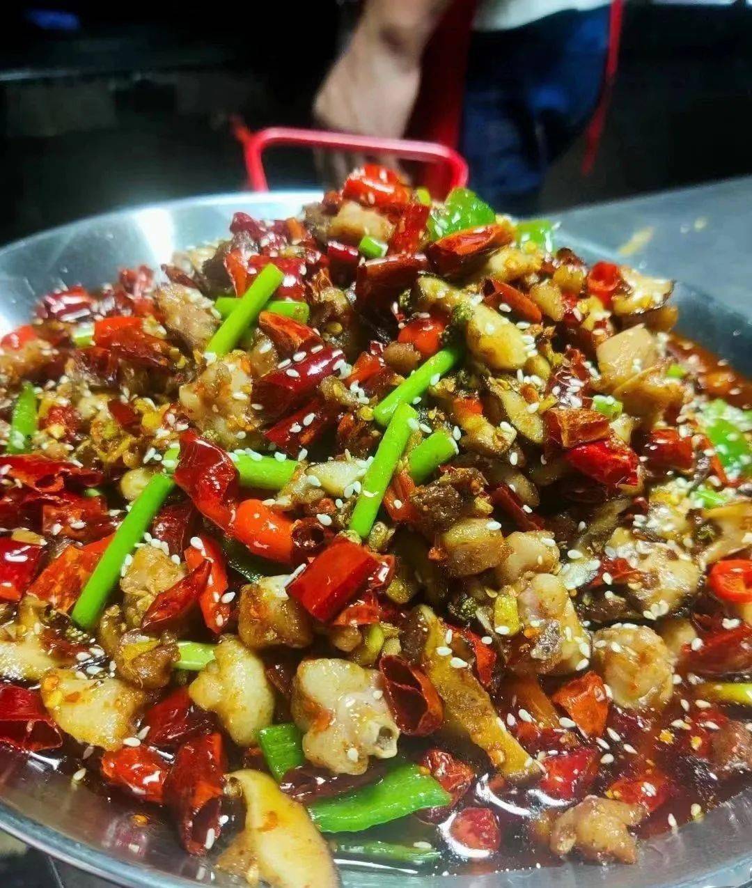 李记鲜锅兔(建兰小区店)自贡吃皮鲜锅兔霸王鲜锅兔可以试试这些