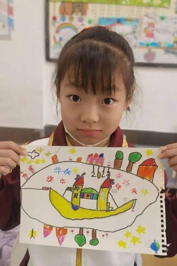 奇思妙想 探究奥秘——信息技术校本课程纪实之一年级《科学幻想画》