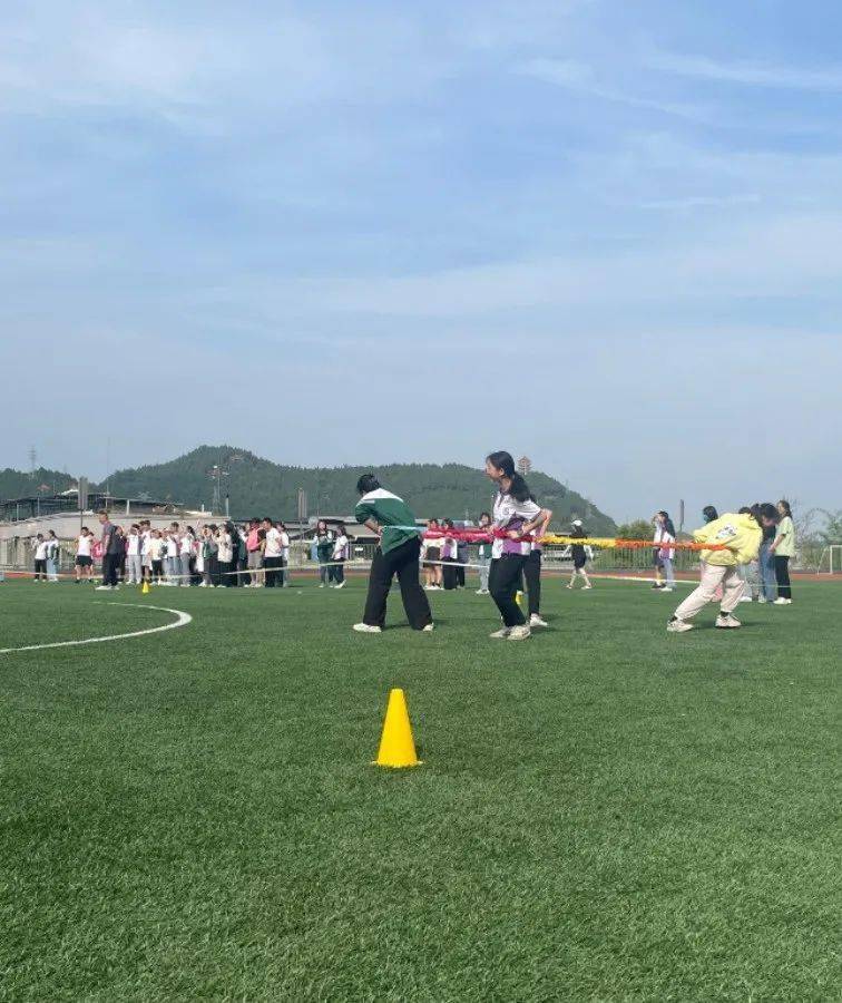 南部中学开展第三届"5·25"心理健康节系列活动_都能_成长_时光