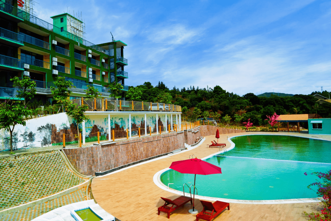 推荐住宿:三娘湾海豚酒店