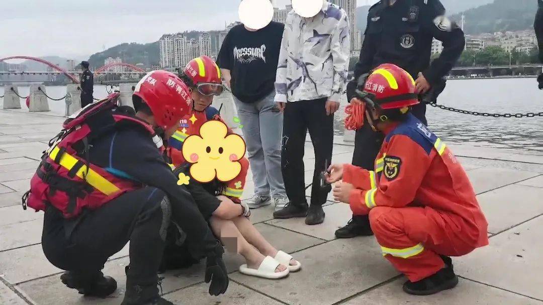 花季少女为爱投江,值得吗?_女子_青田县_救援