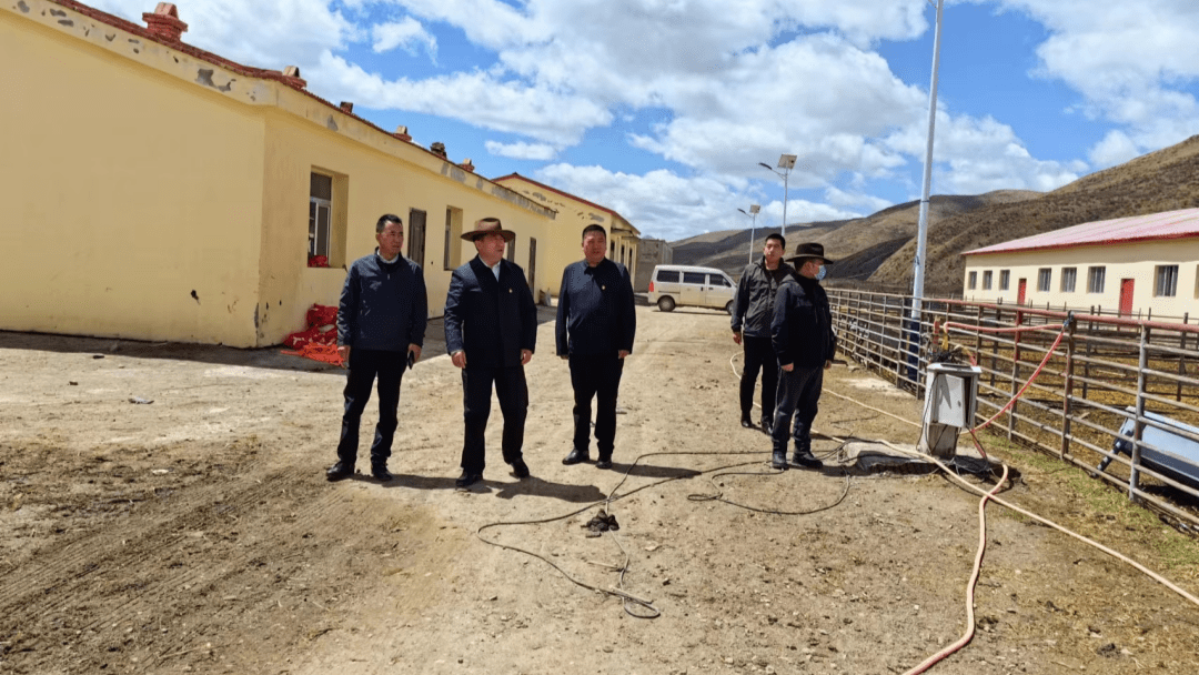 久治县:索南多调研时强调持续稳步推进牧民群众增收_工作_发展_生态