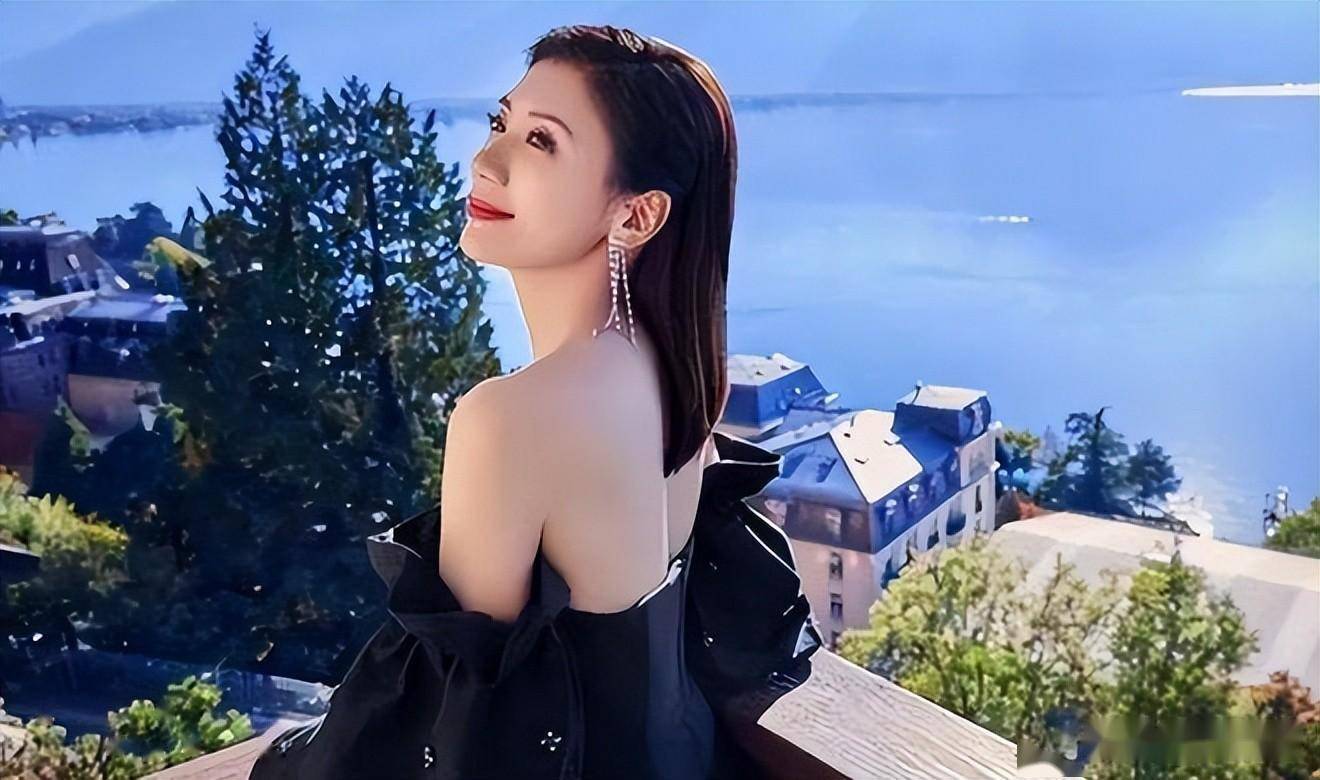 贾静雯:请记住乔安的话,唯有爱和放下才可以继续向前走_网友_女人