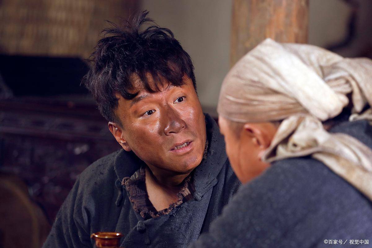 二炮手:孙红雷饰演的张三几个重情重义的细节,这种人值得深交_李四_李