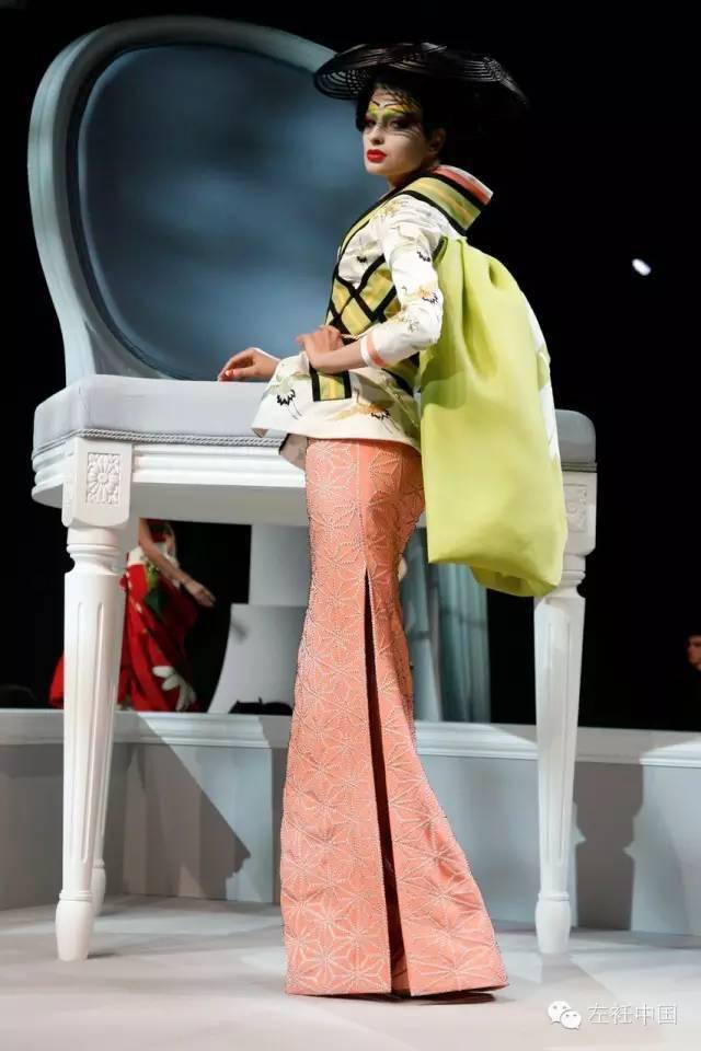 细数历任设计师,没有对比就没有伤害_yves_laurent_经典