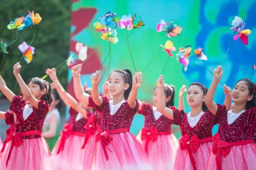 来源:区教育局 摄影:朱建伦编辑:孙婉莹,王羿丹 责任编辑:李佳阳返回