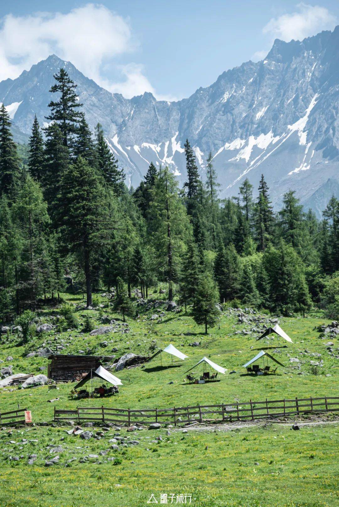 「超级周末」四姑娘山 │ 用一个周末,解锁超萌熊猫与雪山冰淇淋_摄影