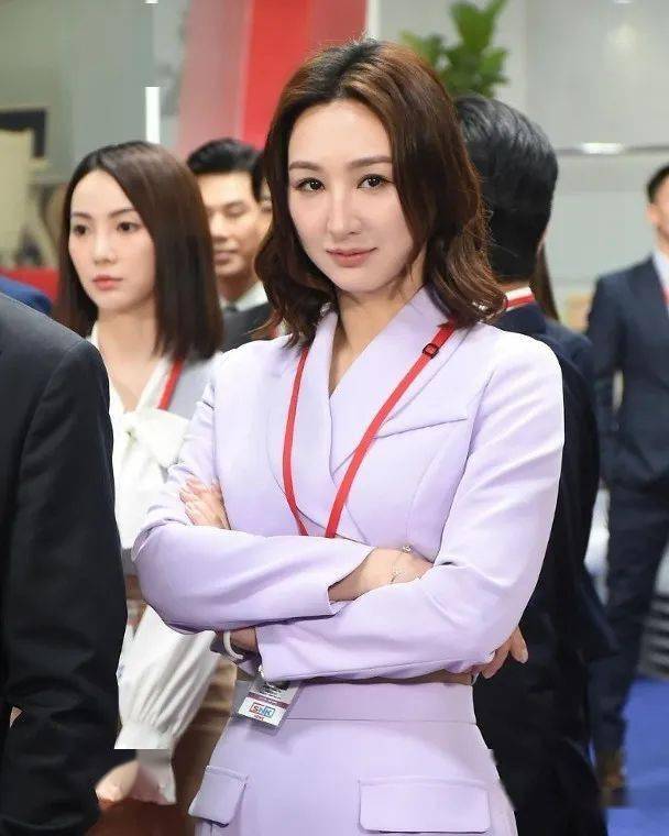 高海宁近年凭剧集《三十而已》打响名堂,即成为抢手货,有指短短3个月