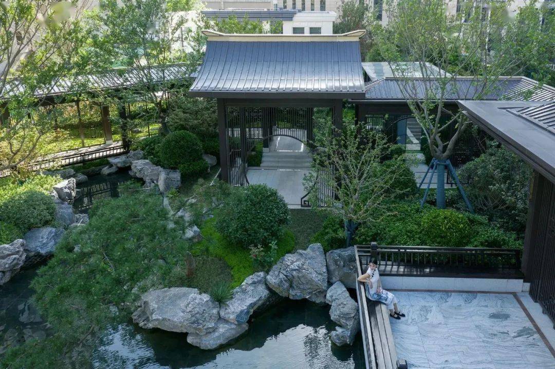 南京-中北·金基朗樾府△合肥龙湖·天玺△四川领地莲花湖[黑山胜