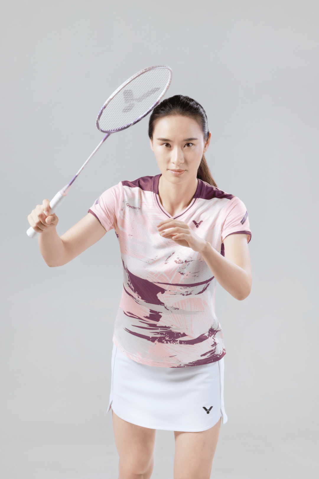 胜利在握丨victor签约世界冠军包宜鑫_运动_羽毛球_生活