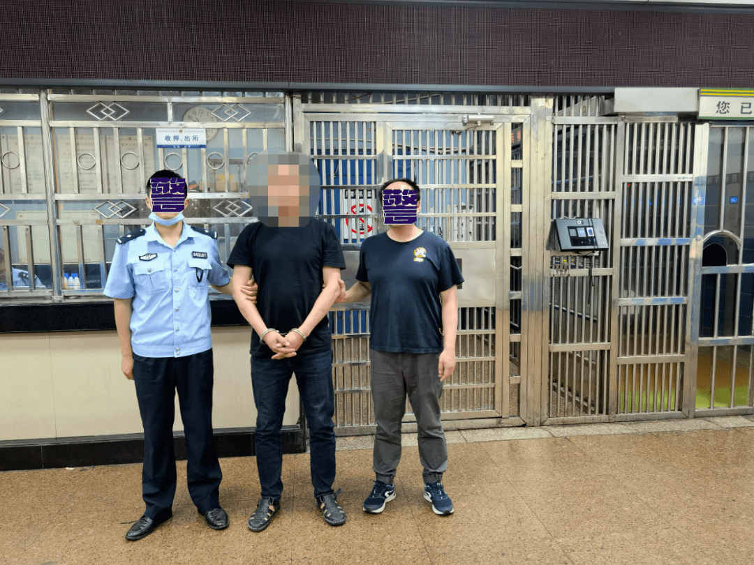 一个吸贩毒团伙在萍乡芦溪落网随着一声令下"行动!