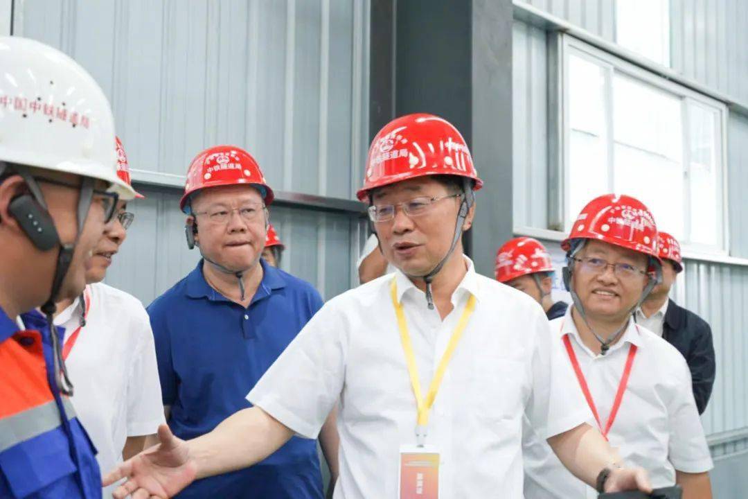 国铁集团副总经理,党组成员王同军检查调研沪渝蓉高铁崇太长江隧道