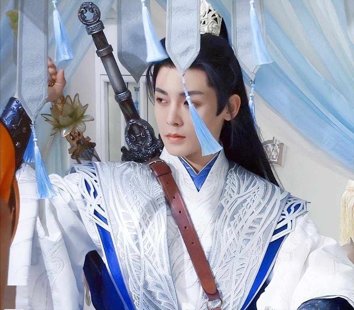 完美诠释《少年白马》,侯明昊古装帅呆了,他是天选百里东君吧_形象_作