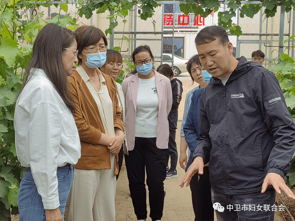 三河镇苋麻村开展"康乃馨"关爱困境妇女送维权讲座;3,5月31日,海原县