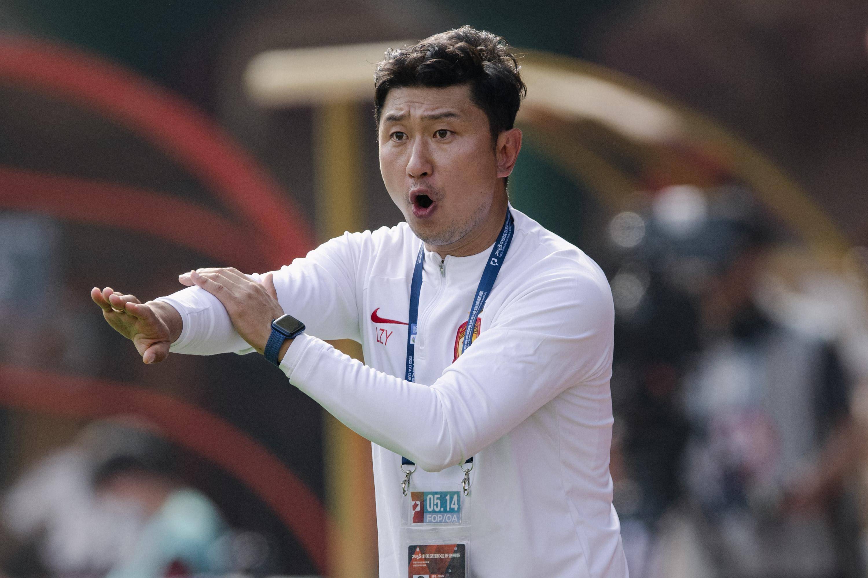 【中甲】广州队宣布主帅刘智宇下课,外教萨尔瓦多上任_教练_一线_战绩