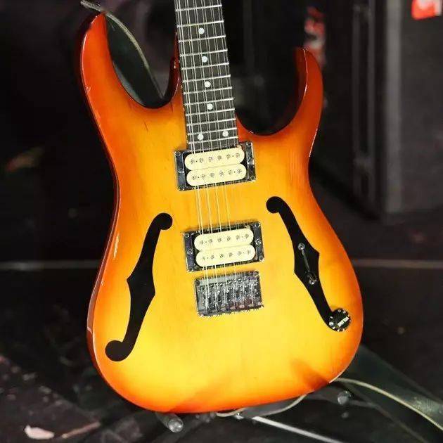 paul gilbert & billy sheehan设备探秘_ibanez_拾音器_吉他