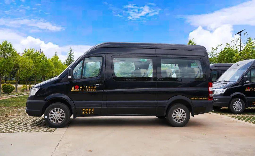 独家安排,全新9座奔驰亚星车【3】旅拍送电子底片(每团30张)【2】天幕