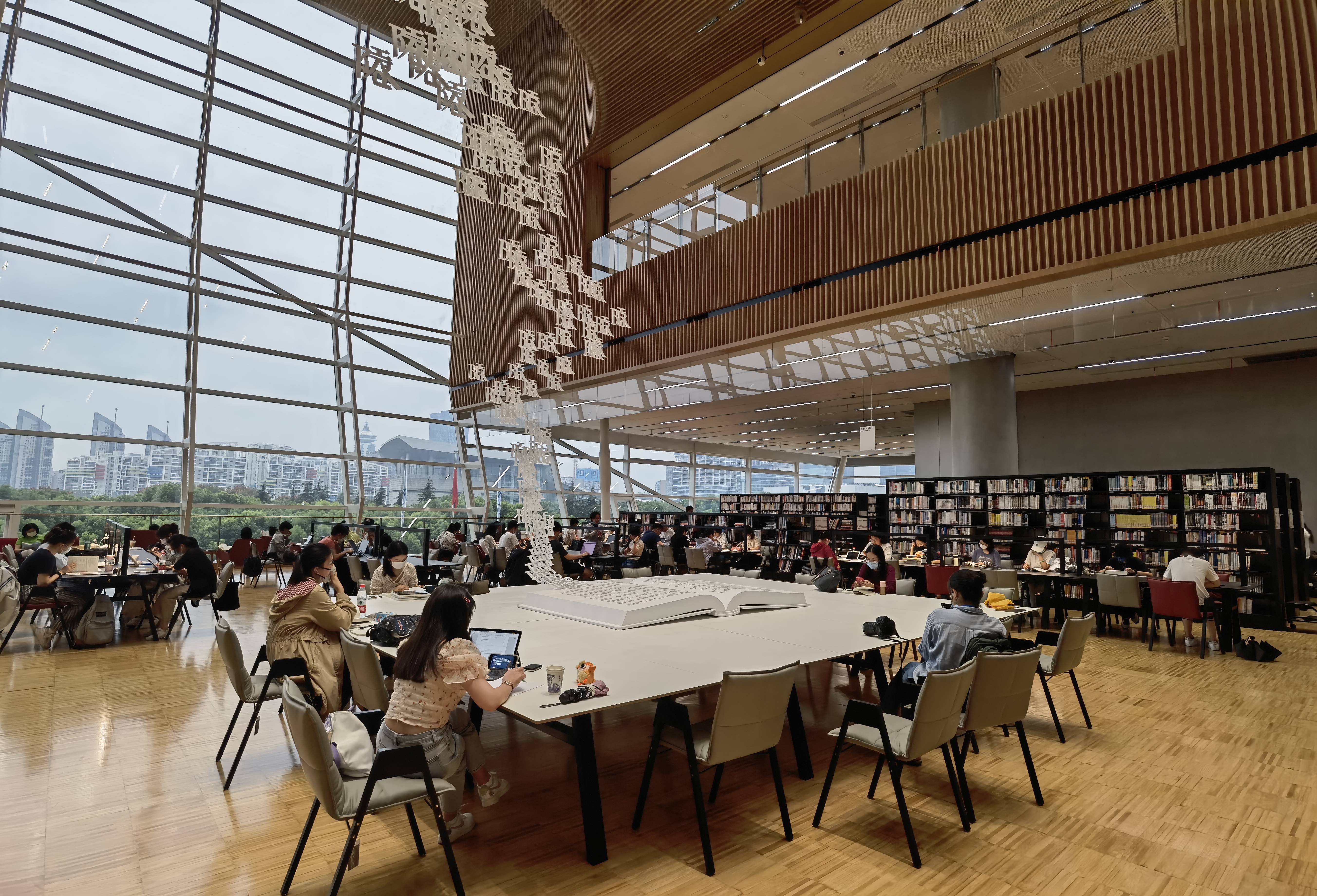 上海图书馆东馆获2023年全球公共图书馆奖提名