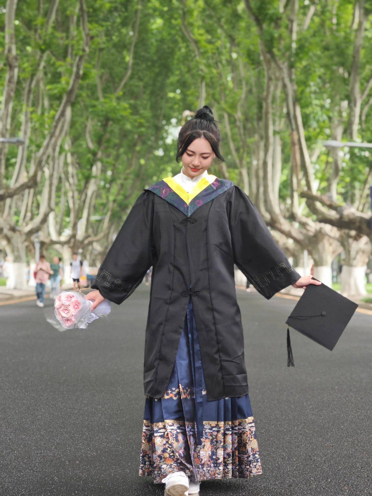 责编 | 宋雨昂摄影 | 刘昊旻模特 | 宋雨昂 陈诚 刘一泓 杨晴晴 陈