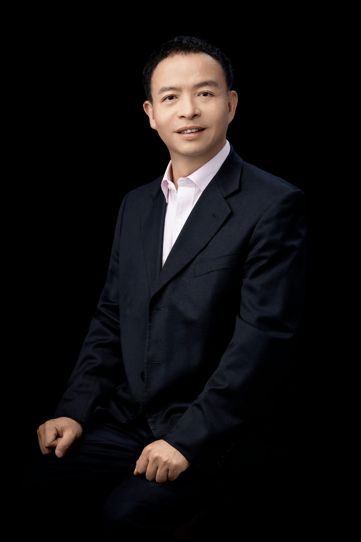 王立弟教授一直活跃在翻译研究与教学一线,与国内外学术界建立了广泛