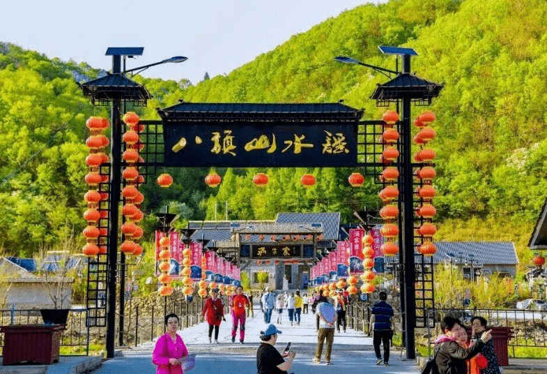 【人间仙境450元】青山湖游船+虎塘沟+飞瀑溅+满家寨+八旗山水谣2日游•赠送满家寨夜景_景区_早餐_溪流