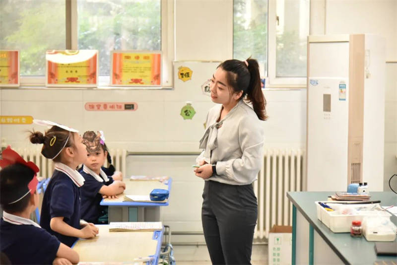 大雁塔小学青蓝工程徒弟汇报课_大雁塔小学班级主页_青蓝工程师徒结对活动成效展示