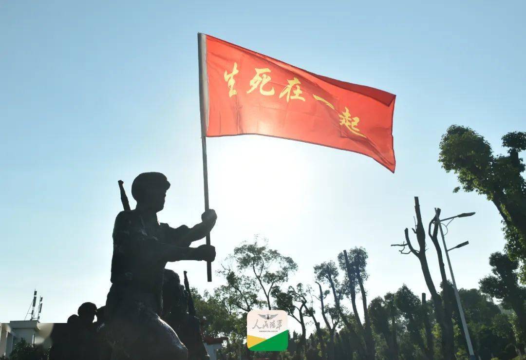 不幸去世自发筹集1万元交给他救急班长李琳与几名战友了解情况后战士