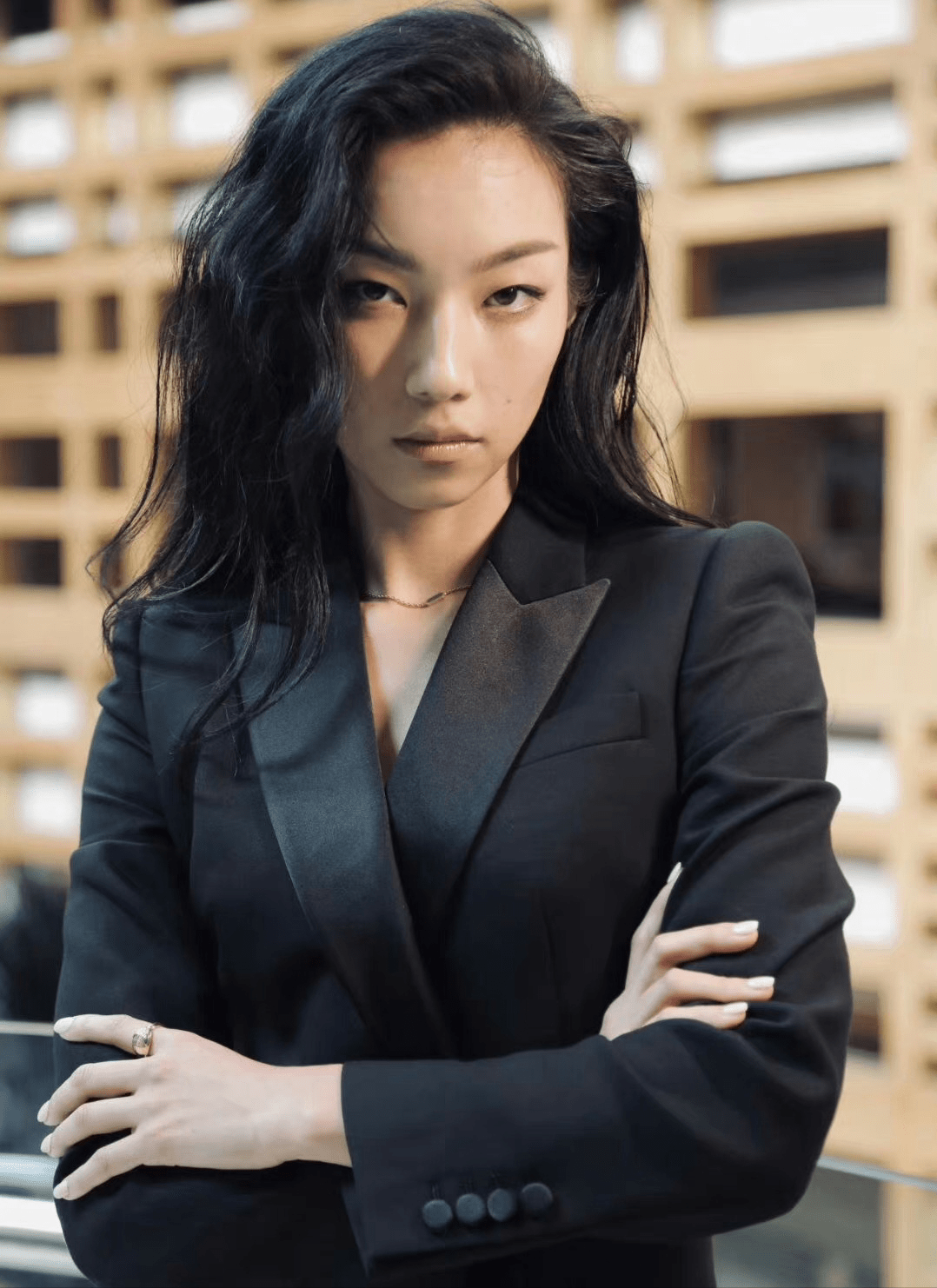 起底《封神》妲己演员娜然,模特出身,喜好拳击,爷爷疑似中国人_观众