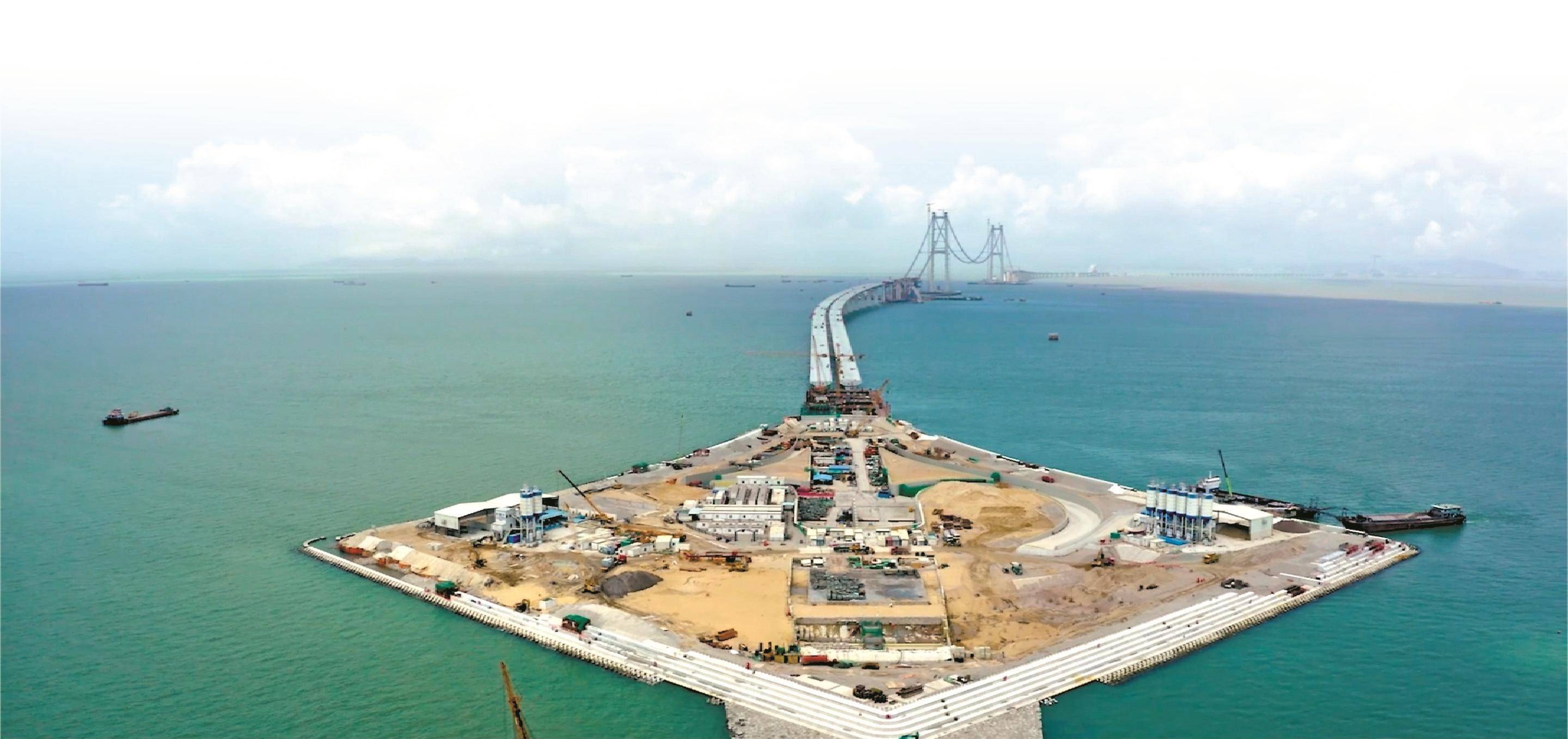 深中通道海底隧道顺利合龙 深圳中山海底牵手_接头_世界_工程