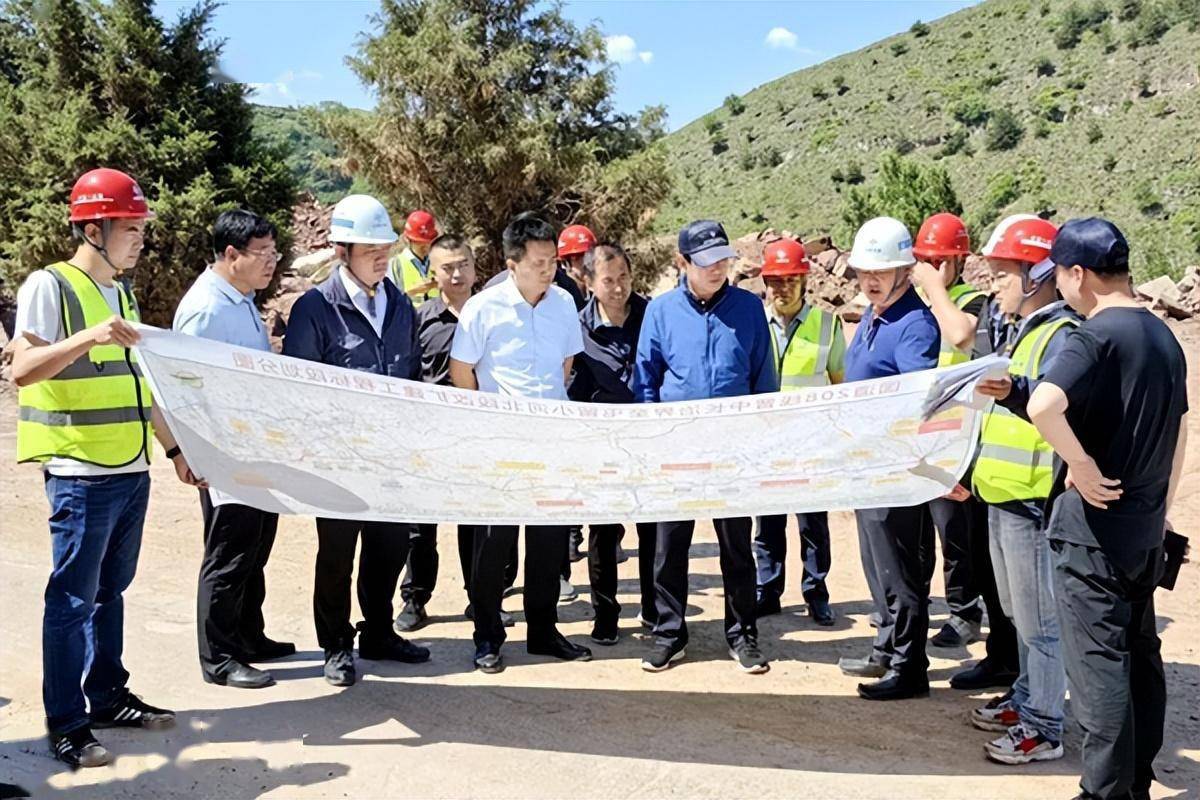 崔建忠调研国道208线(武乡段)改扩建工作_秦国峰_项目_任务
