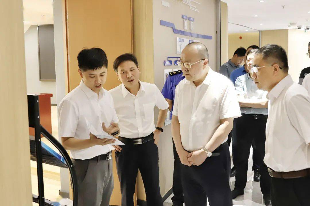 杭州市副市长丁狄刚赴新街街道调研"大综合一体化"行政执法改革工作