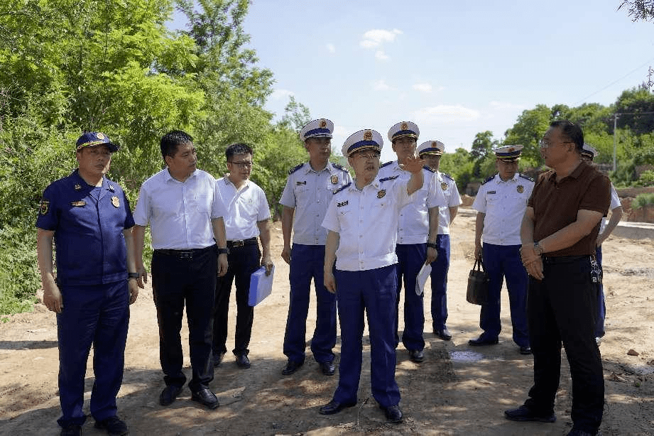 6月13日至15日,陕西省消防救援总队党委书记,政治委员李瑞丰深入延安