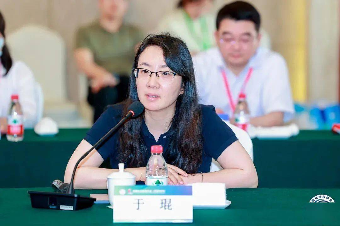 此外,江苏奥维芳纶纤维有限公司总经理范志平,江苏佩浦科技集团有限