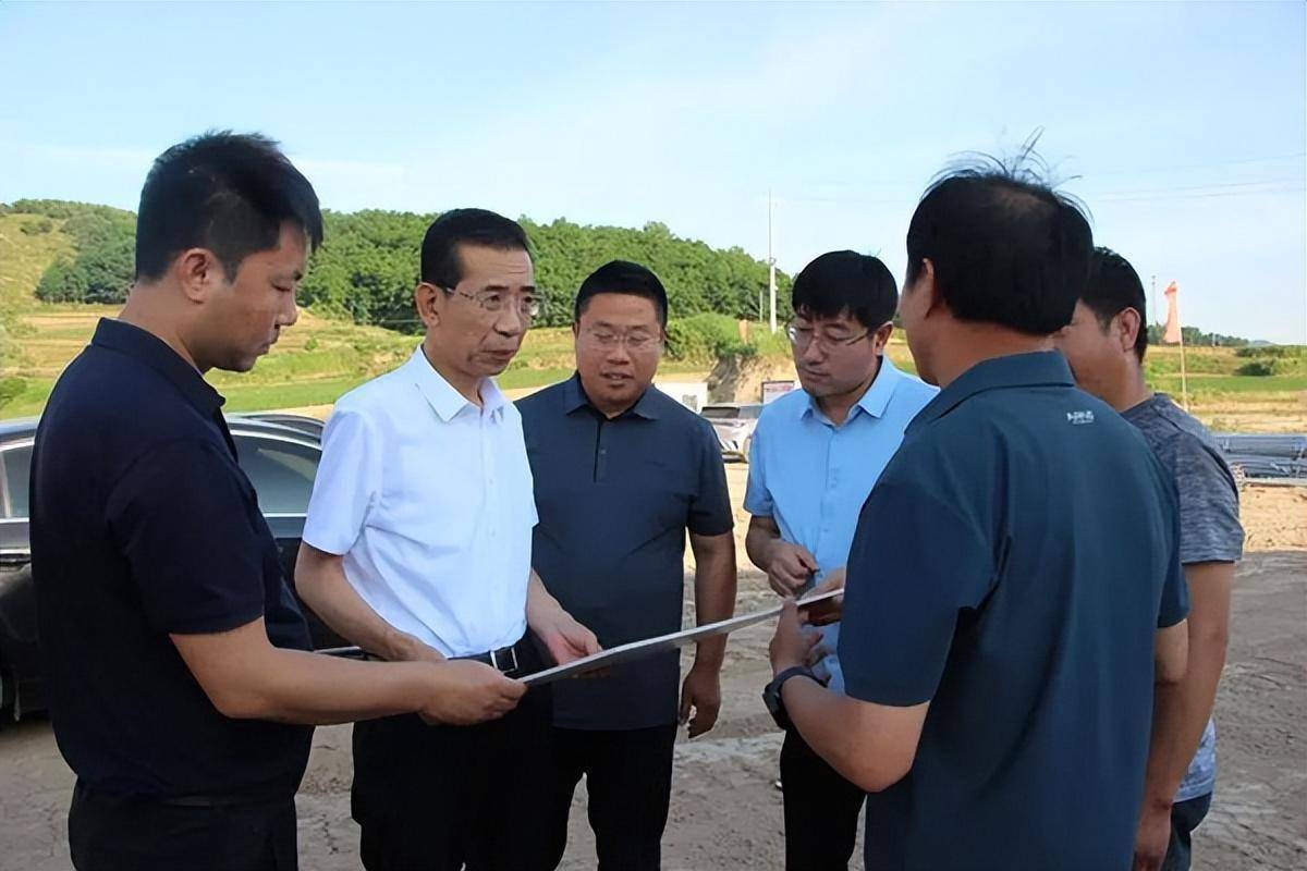 黄河新闻网长治讯:6月15日,长子县委副书记,代县长牛志强深入常张乡