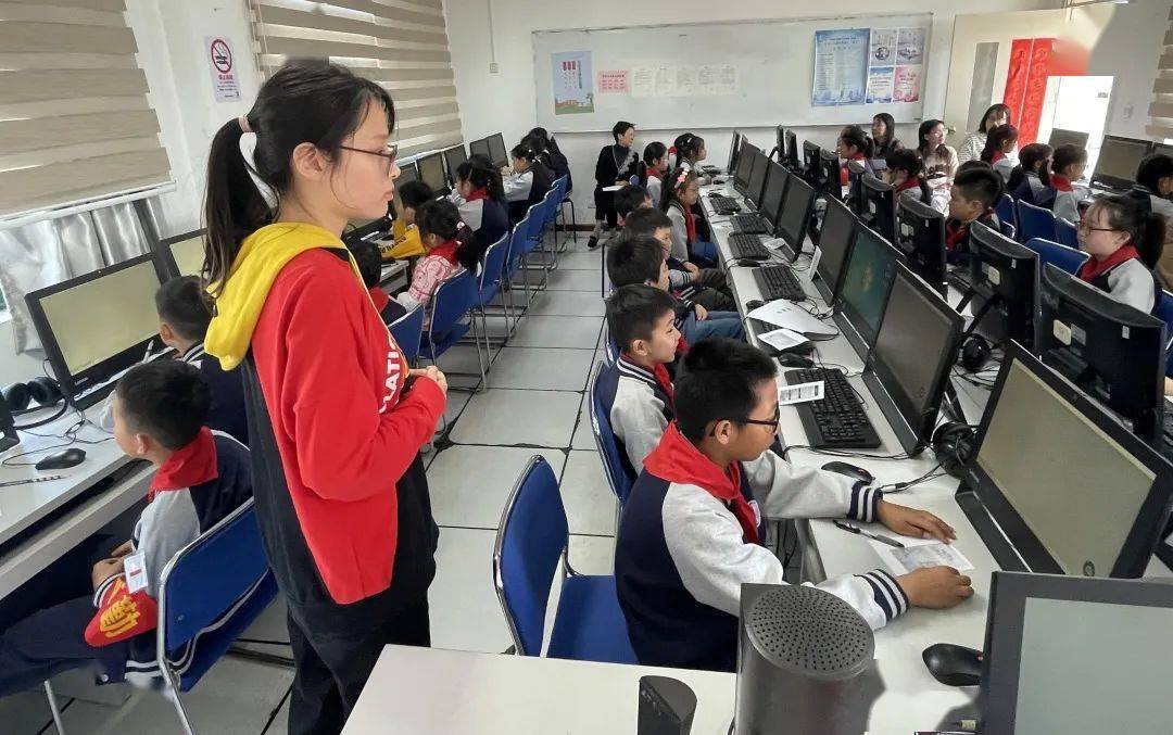 "新课标 新认识 新思考" | 信息科技学科区域教研活动暨长宁区实验