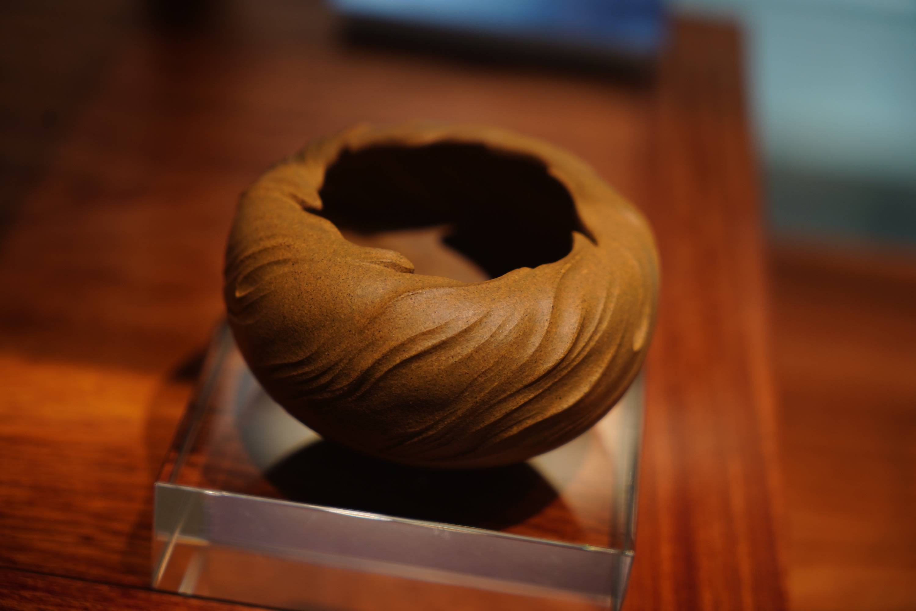 "亦步亦新",看宜兴当代陶艺家的传承与巧思