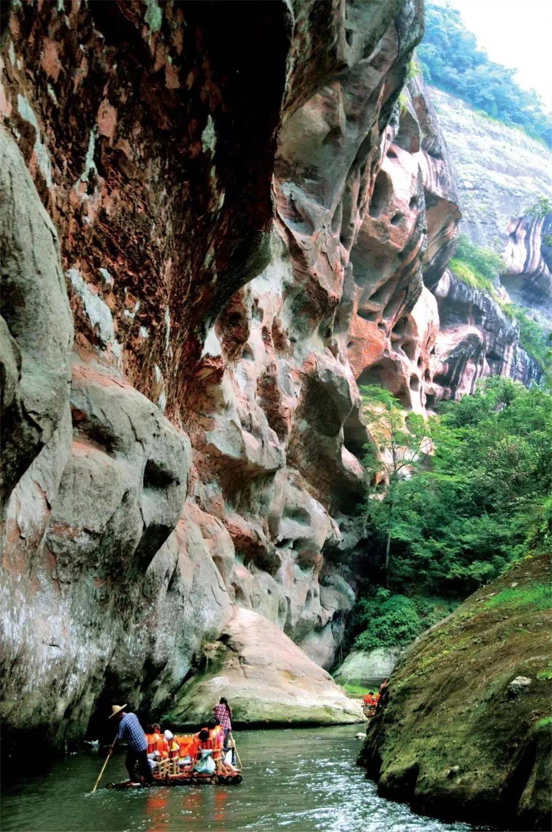 上清溪▲ 九龙潭▲ 明清园▲ 泰宁古城▲ 泰宁全鱼宴建宁县▲ 金铙山