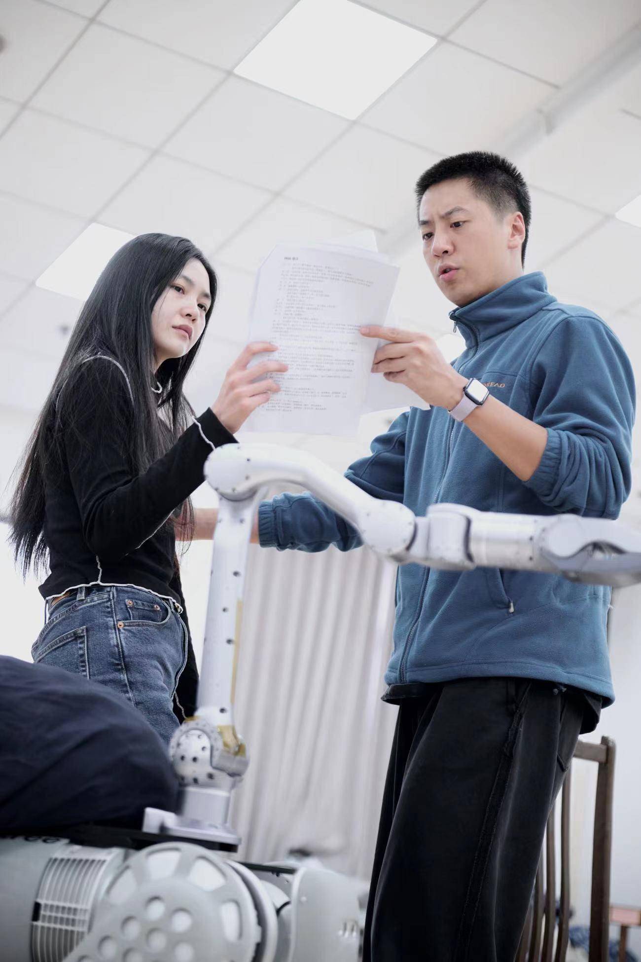 《骆驼祥子》由演员王羿澄,范祎琳,许子皓,韩霜,王维帅,张羴,周叶,黎