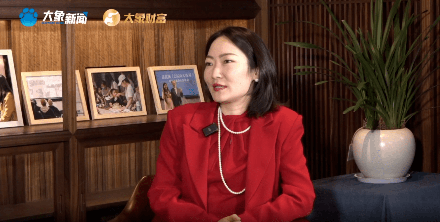 "河南龙湖里商业管理有限公司董事长刘鹏阁说.