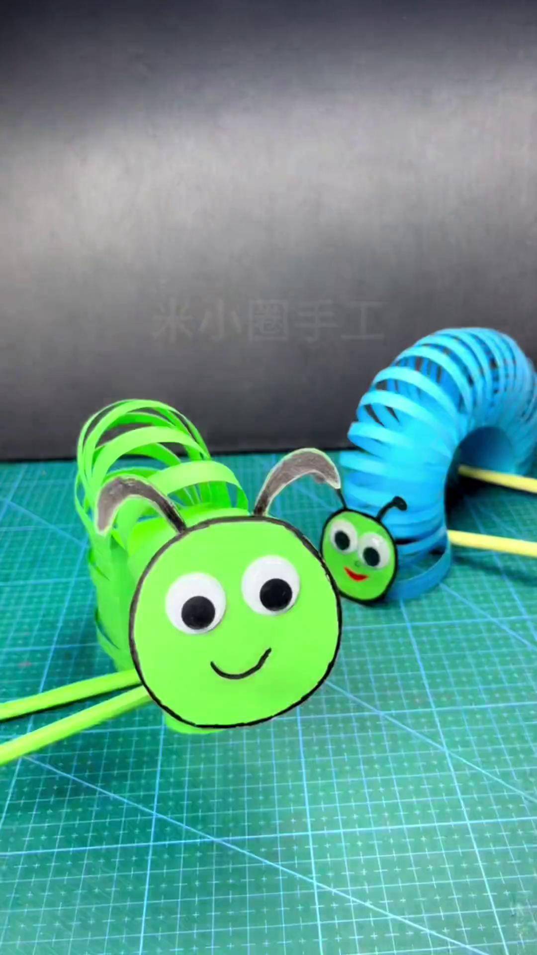 手工毛毛虫手工剪纸折纸