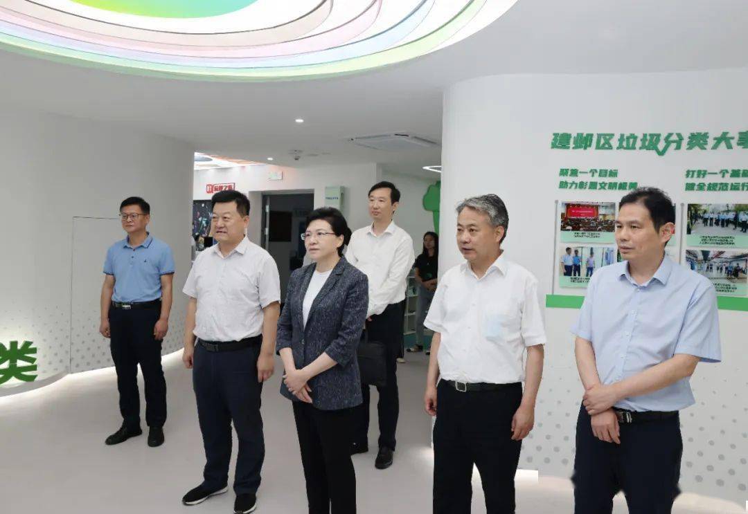 韩立明深入老旧小区农贸市场等察看城市环境整治情况_分类_管理_垃圾