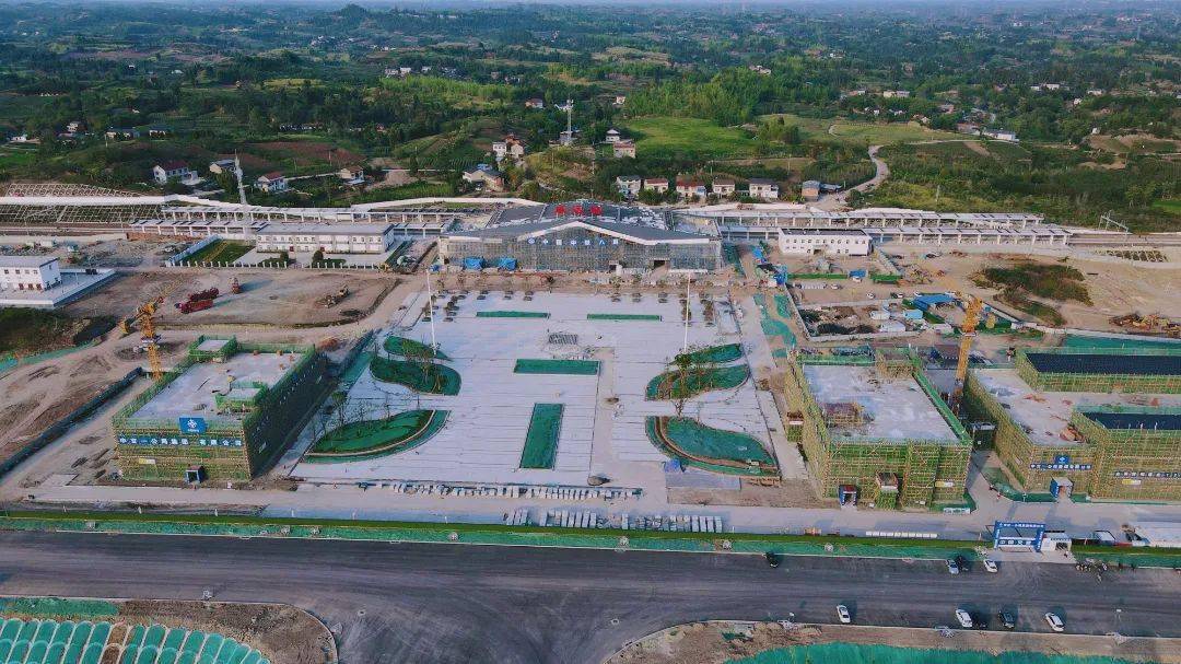 威远人坐高铁的时间._成都_施工_宜宾