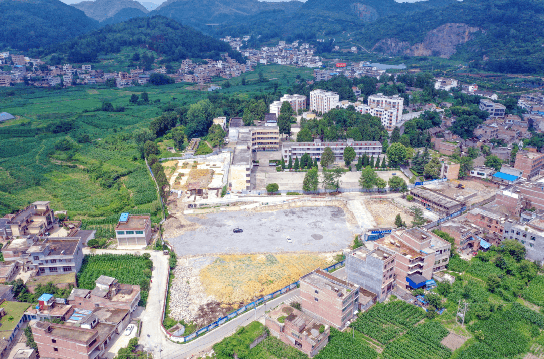 毕节这所中学改扩建!预计年底投用!_项目_朱昌_运动场